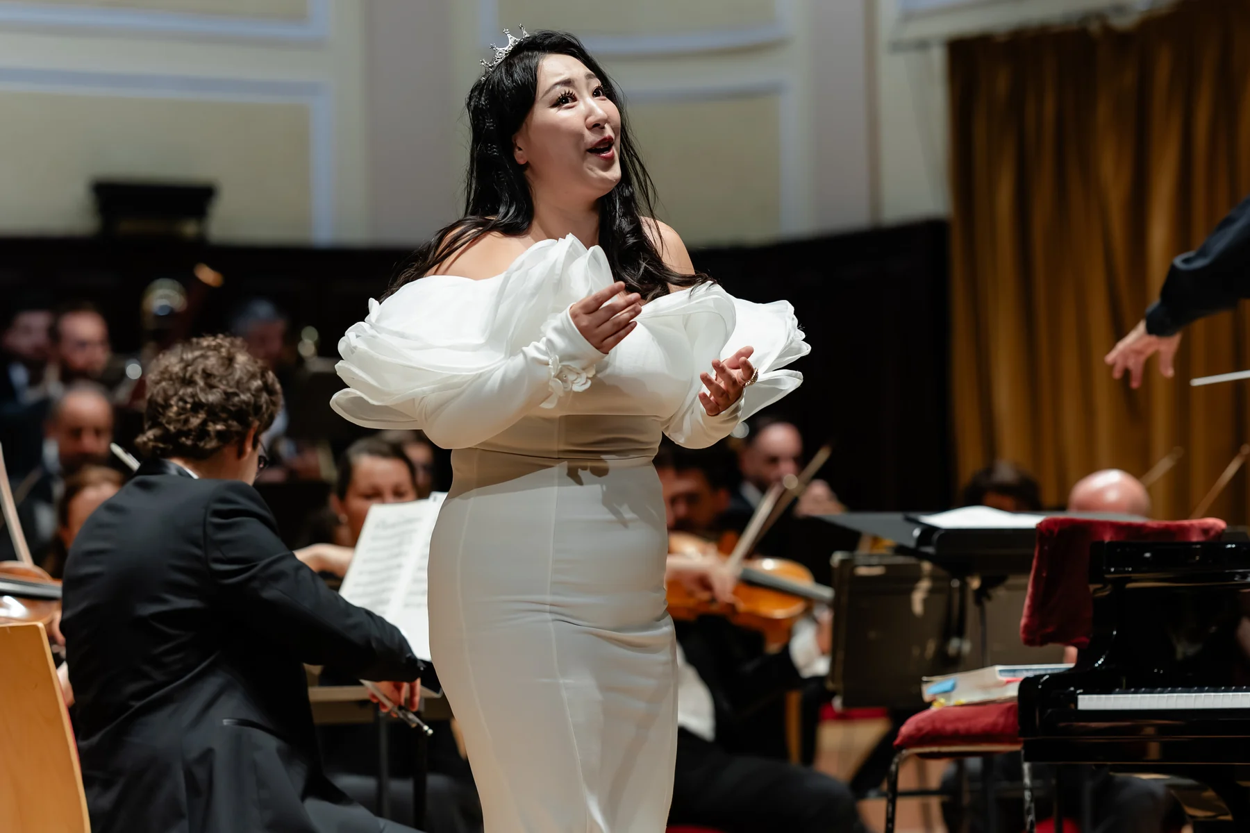 A soprano performance in Arad, 12 August 2026.