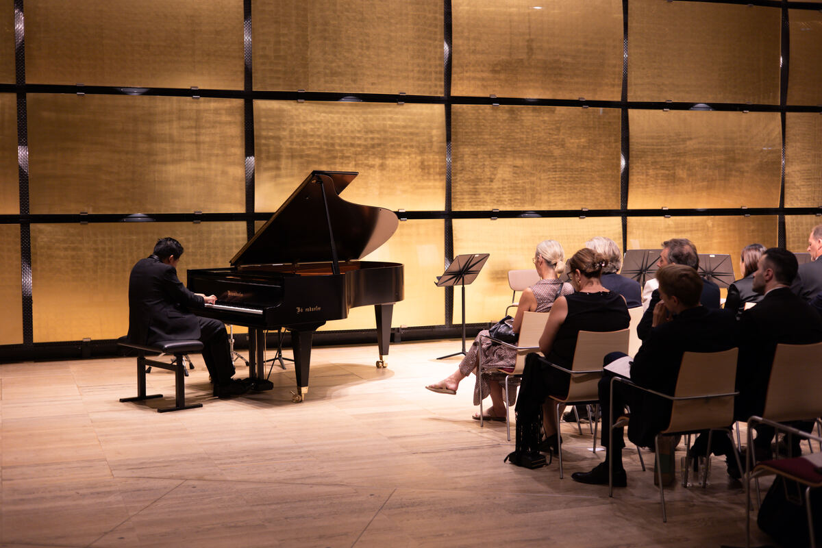 Young pianist performing at the Musikverein Wien